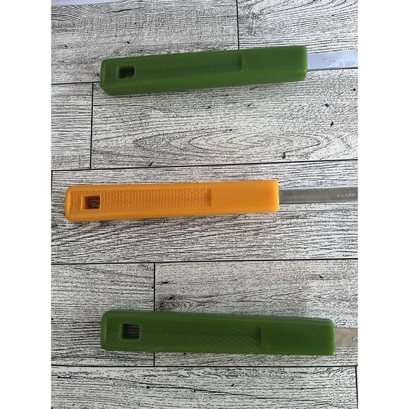 Vintage Kitchen Utensil Androck Spoon Ladle Green Orange Plastic Handles - Picture 6 of 7